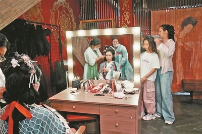 小小票根“串起”长长消费链(经济新方位)