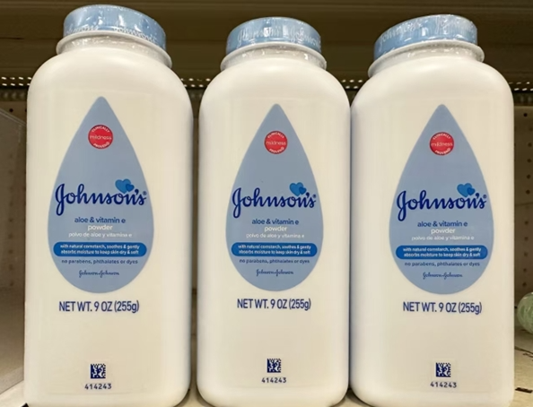 强生爽身粉致癌案被判赔女子110亿元 强生称将立即上诉