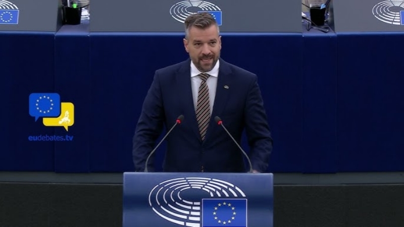 匈牙利欧洲议会议员安德拉斯·拉斯洛 视频截图