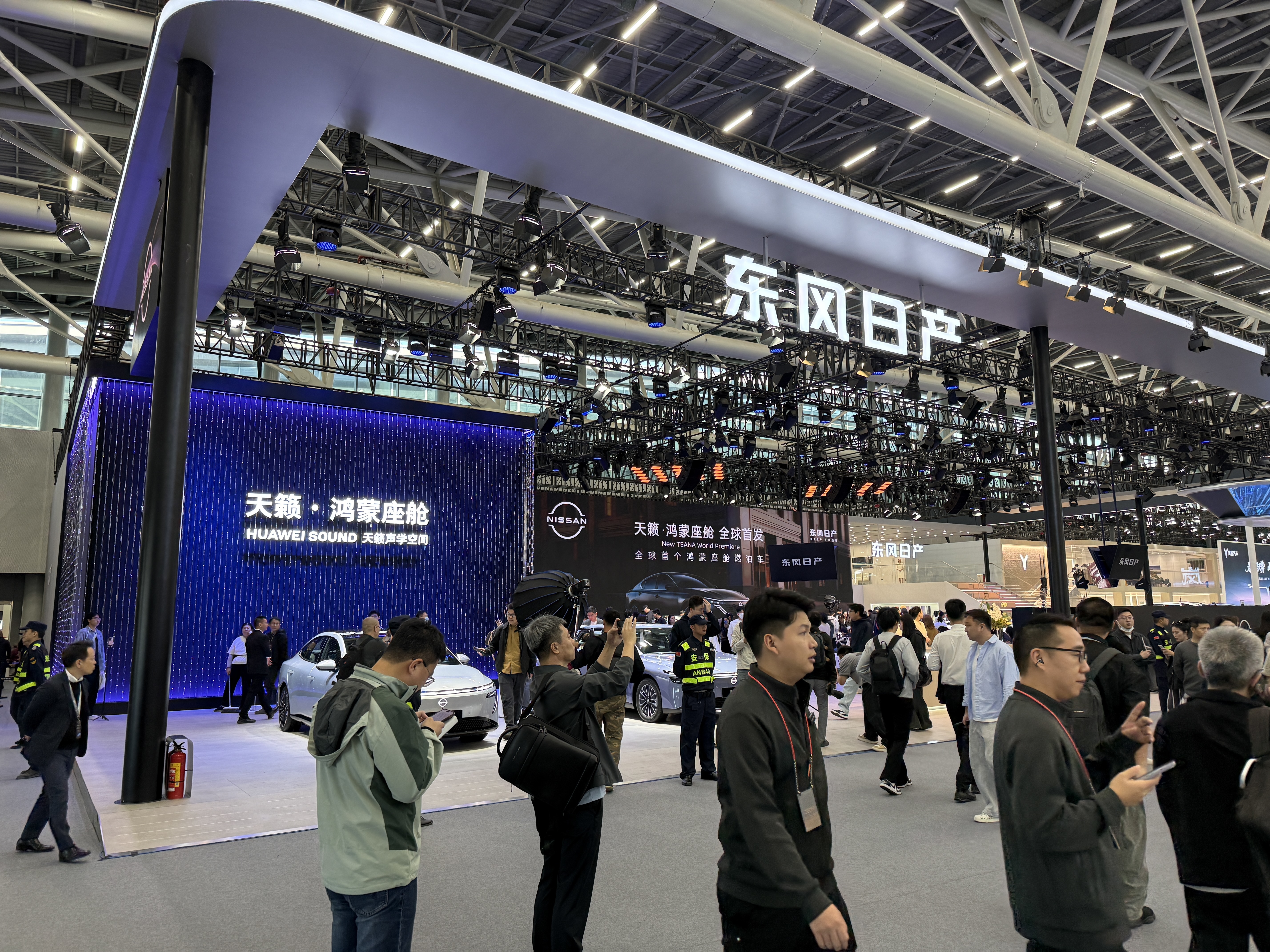 埃安首款增程车限时10.48万起售!综合续航1240公里,上车广汽自研辅助驾驶系统