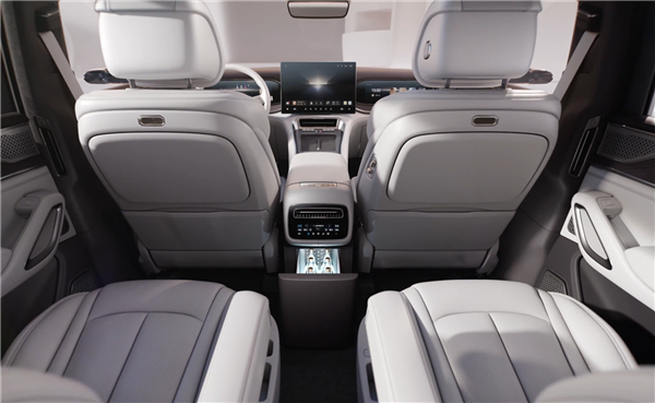 比亚迪刺向理想、华为最强一剑 腾势旗舰SUV N9开售：45-55万