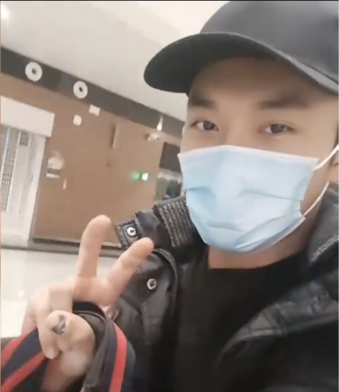 ◆杨泽琪获救后报平安的视频。