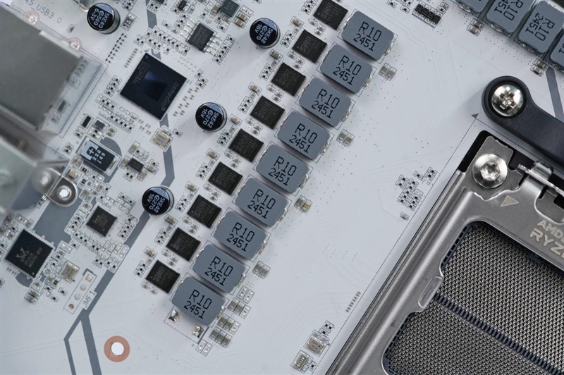 七彩虹CVN X870 ARK FROZEN V14方舟主板评测: 5G网卡+高频内存 锐龙9000舰队新旗舰