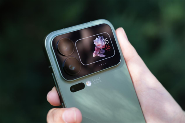 小米17 Pro上手：工业设计颠覆 全面超越iPhone