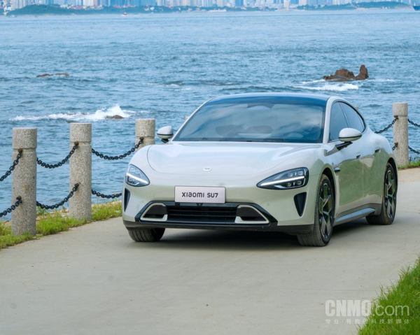 小米SU7