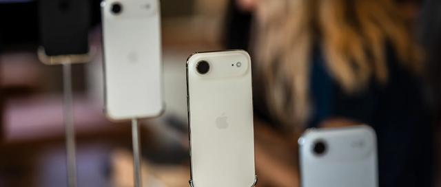 传苹果iPhone Air主设计师跳槽,被曝投身AI创企