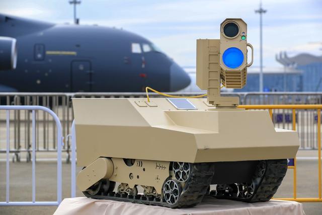 (这批激光武器装备的买家,还未漏出真面目)