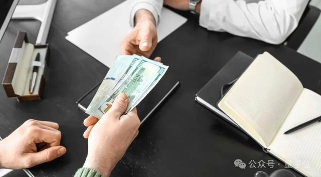 小扎开价14亿让他换个地方打工,库克连挽留尝试都没有