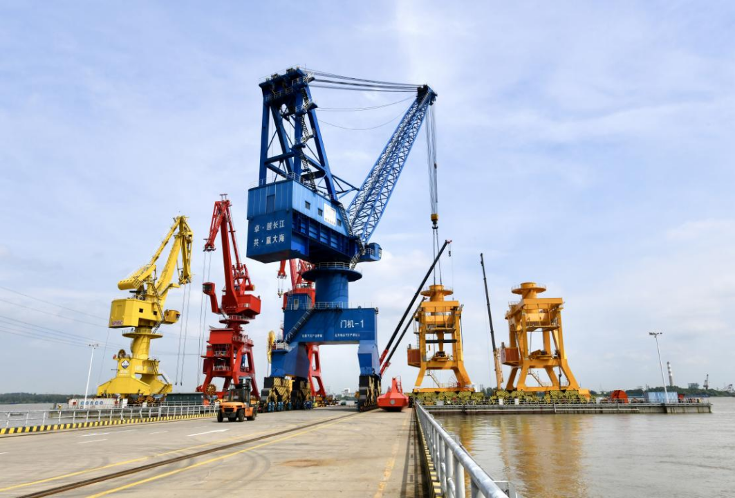 港口门座起重机（央广网发 南京港机供图）