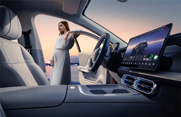 预计售价10万级!零跑B01开启盲订:6月预售7月上市