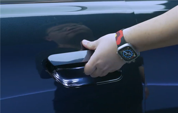 一堆“9”系SUV难了!全新问界M8小定已破11万辆