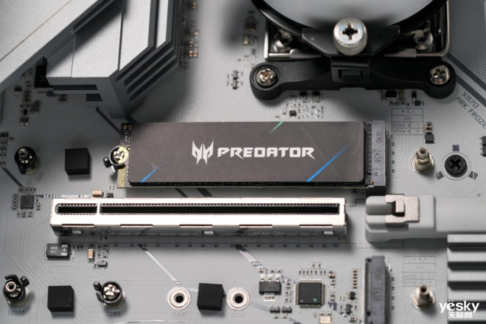 高性能无缓Gen 5打造AI PC应用基石 宏碁掠夺者GM9 4TB固态硬盘评测