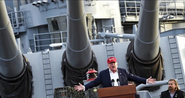 2015年特朗普在依阿華級(jí)戰(zhàn)列艦上演講