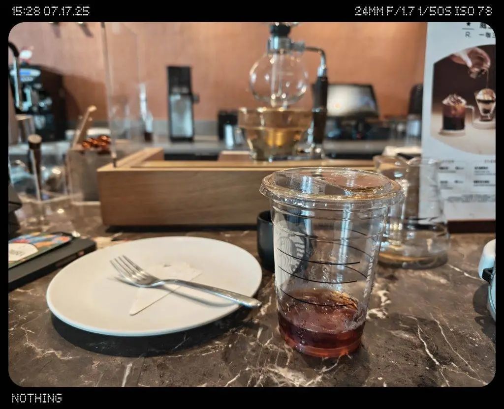 评测|注定小众的 Something:Nothing Phone (3) 为谁而生?