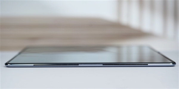 华为首款鸿蒙折叠屏电脑!MateBook Fold非凡大师图赏