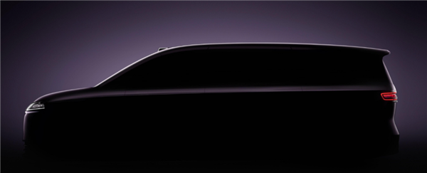 看到鸿蒙智行的MPV 我觉得友商们要紧张起来了