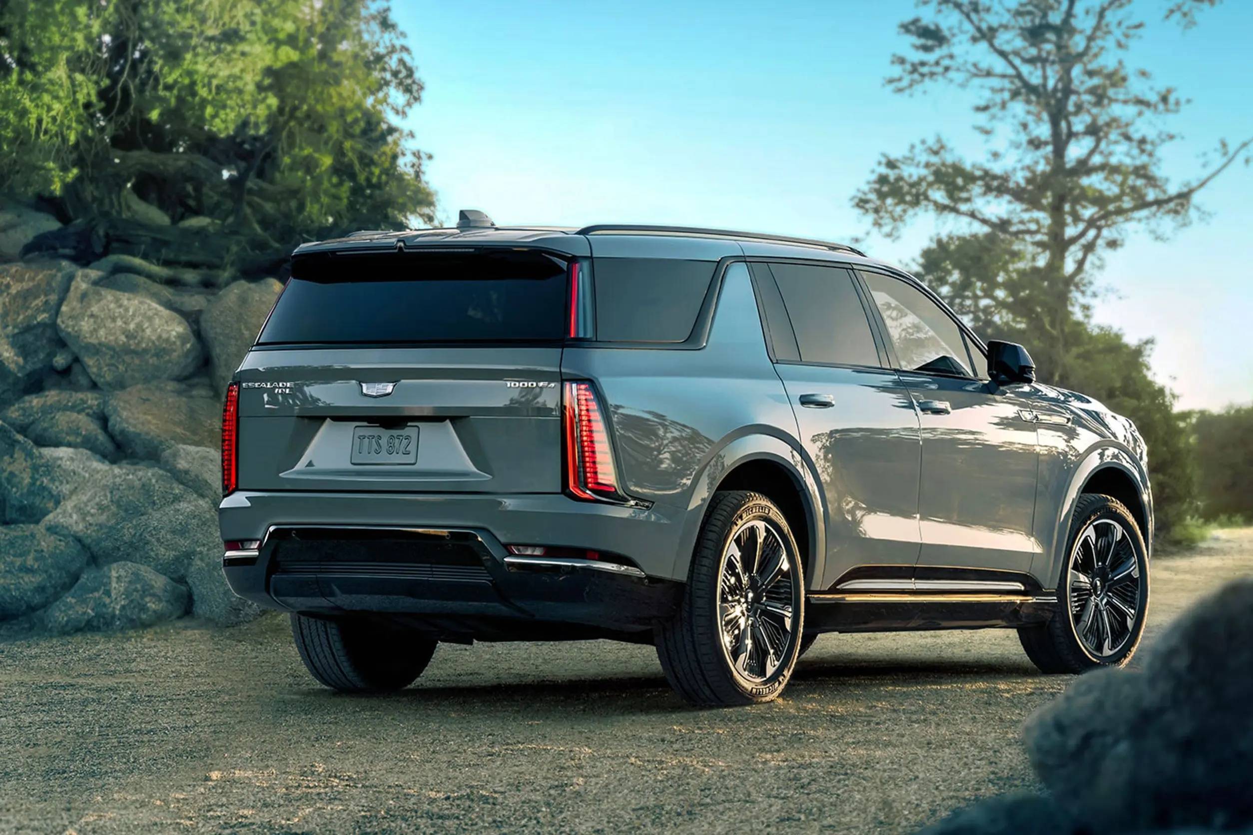 中杯 LYRIQ、大杯 VISTIQ、超大杯 ESCLADE IQ,凯迪拉克电动化主打以不变应万变