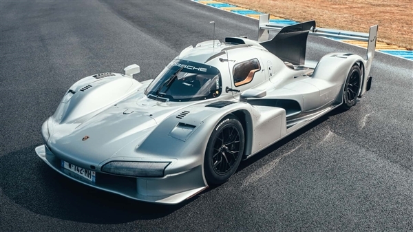 世界唯一一辆!保时捷发布可合法上路的勒芒赛车