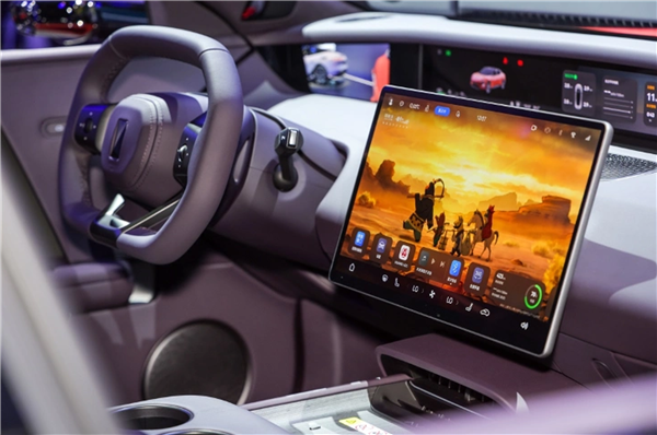 同级唯一全系标配华为乾崑智驾SUV!长安全新深蓝S07亮相成都车展