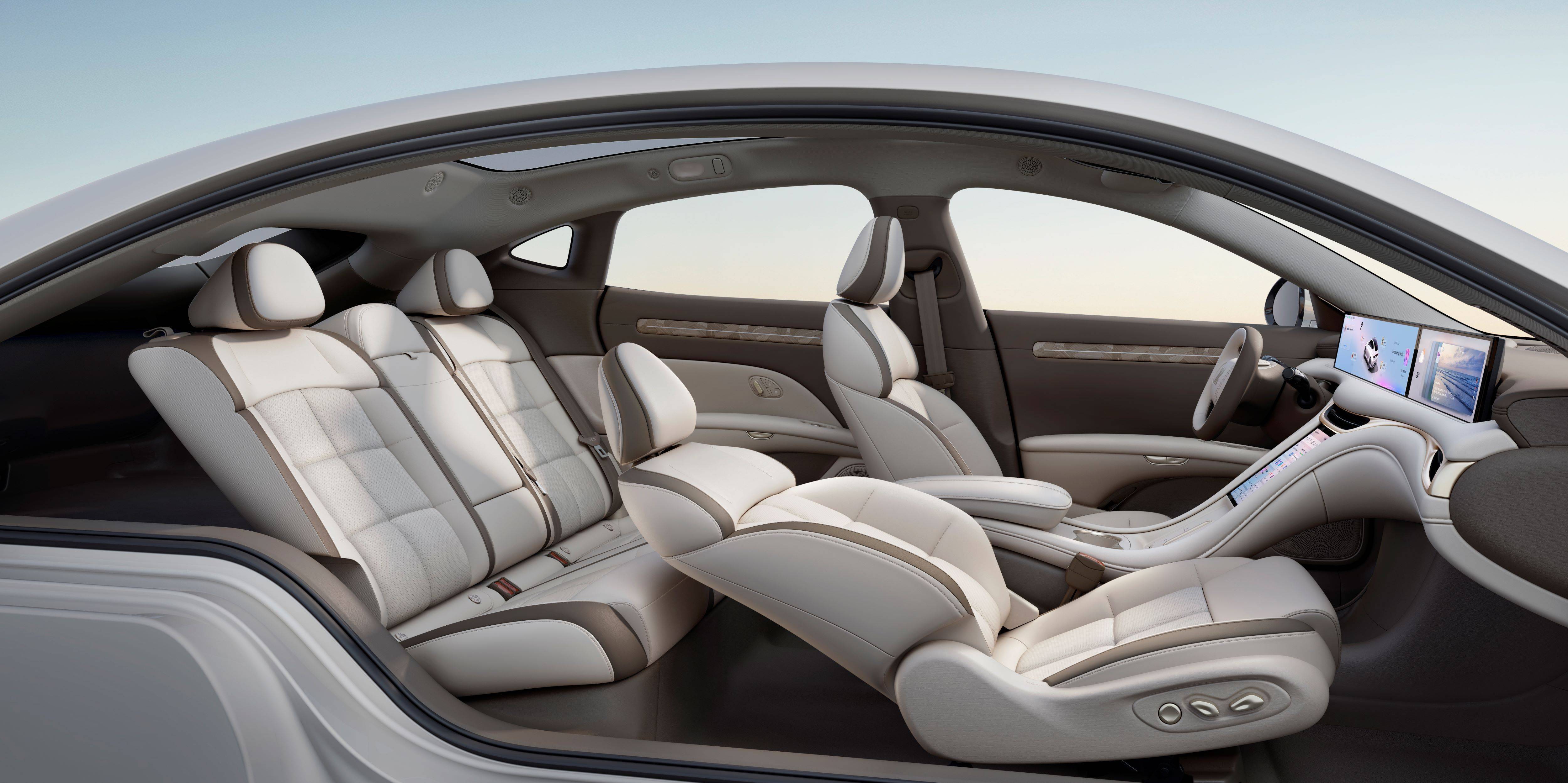 智己 L6 开启预售,21.99 万元起就有 AI Agent 和四轮转向