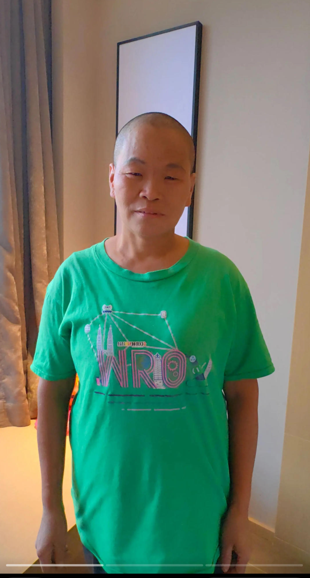 ▲李海玉说她一天没有为弟弟讨回公道,就一天不会留长发