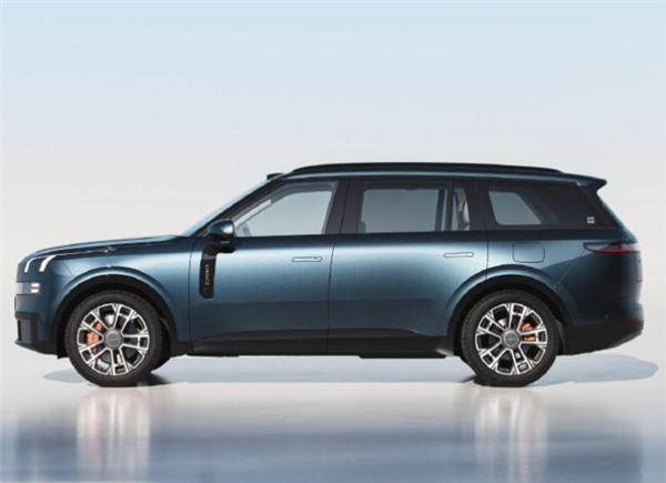 领克插混大型SUV 900 EM-P续航曝光!纯电可达185/220公里