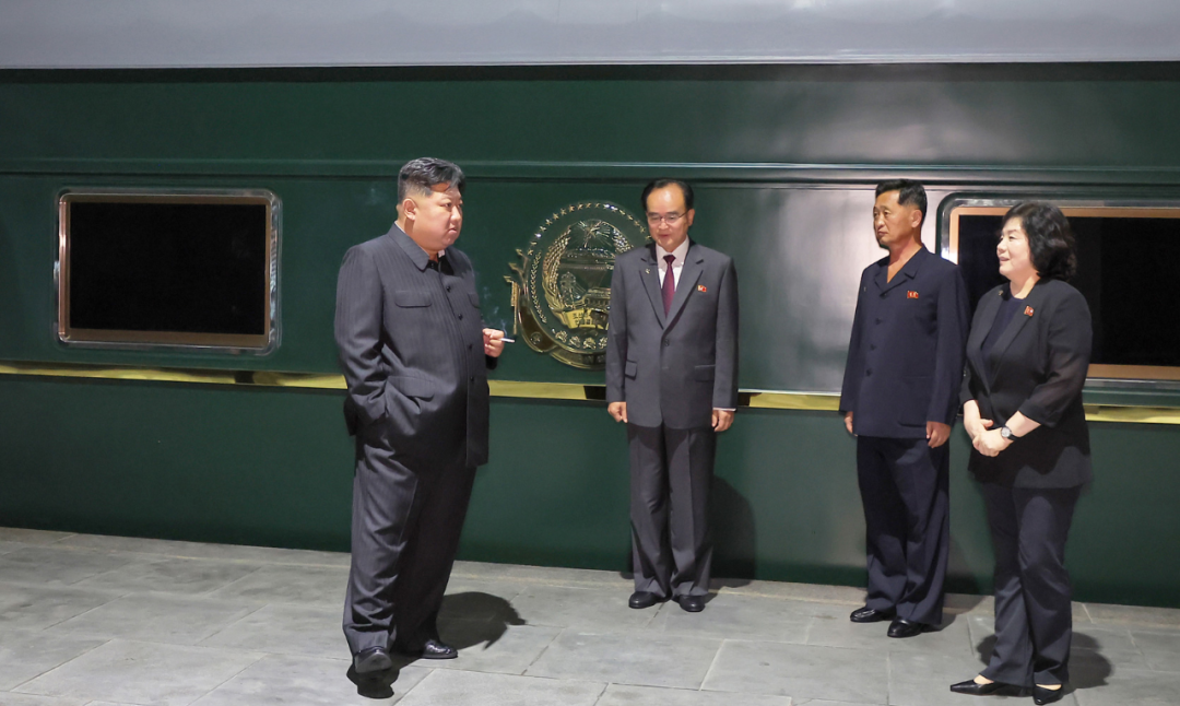 金正恩启程出席中国人民抗日战争暨世界反法西斯战争胜利80周年纪念活动。图/劳动新闻