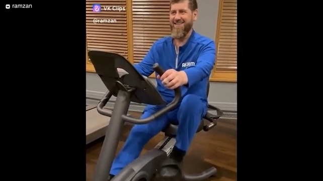卡德罗夫发布的健身视频截图 俄新社
