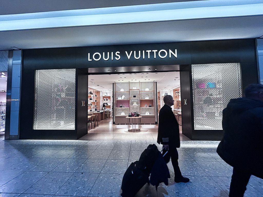 沙特主权基金PIF设立免税运营子公司营造完整旅游零售生态