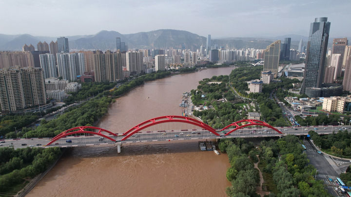 这是黄河兰州段景色(2025年9月15日摄,无人机照片)。新华社记者 陈斌 摄