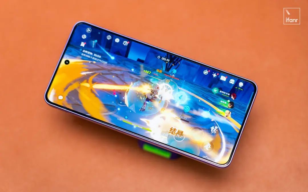 OPPO K13 Turbo Pro 发布:1999 元起售!给性能机加风扇,真的有用吗?