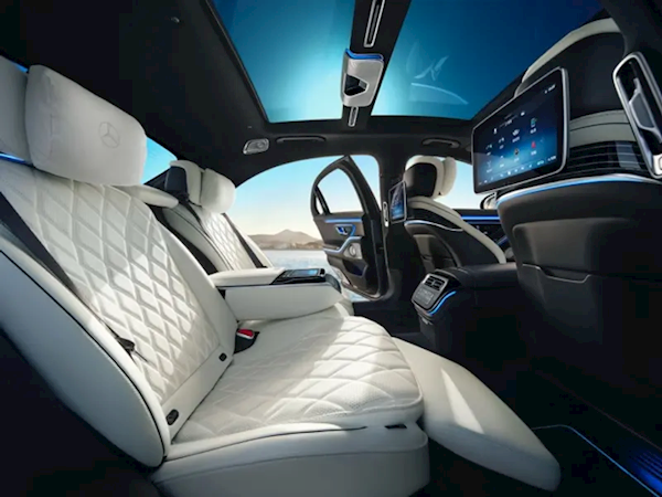 豪华行政轿车标杆!2025款奔驰S级上市:96.26万元起售