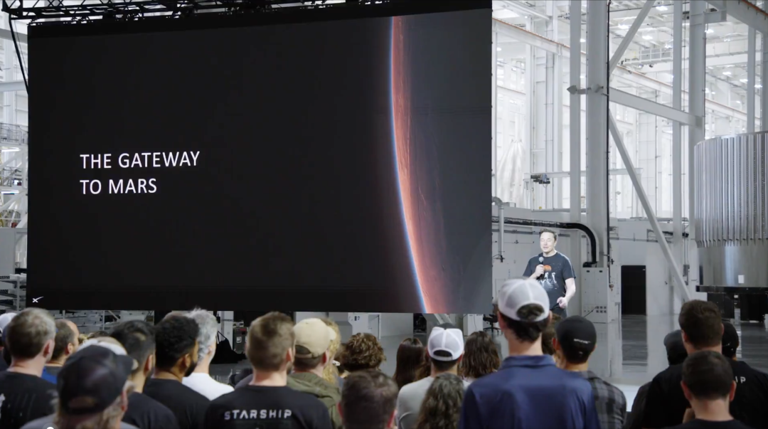 马斯克最新演讲:每年造 1000 艘飞船,让人类成为多星球物种