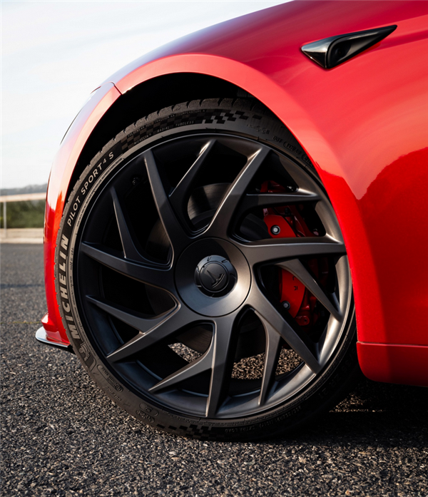 61万元起售!特斯拉Model S/X改款亮相:续航提升至660公里