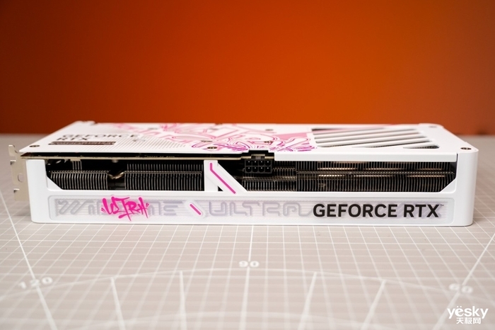 省心全家桶!iGame RTX 5060 Ti Ultra W OC 16GB+Ultra Family组合评测