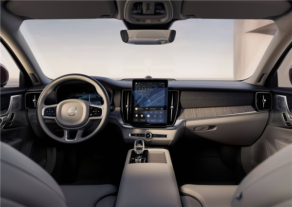 换上XC90同款格栅 新款沃尔沃S90官图发布:预计售价40万