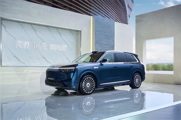 问界M8纯电版挑战五重极端测试:270s整车底部火烧后电气系统正常