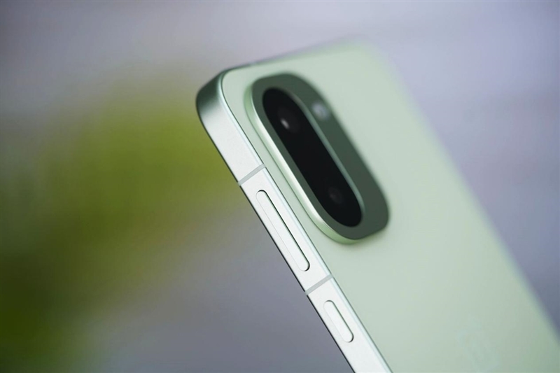 通宵五排都不带电量焦虑!一加ACE6T评测:让充电宝厂家流泪的超长续航