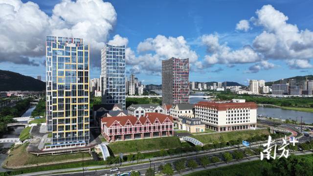 “澳门+横琴”的故事，正书写着粤港澳大湾区融合发展的新篇章。