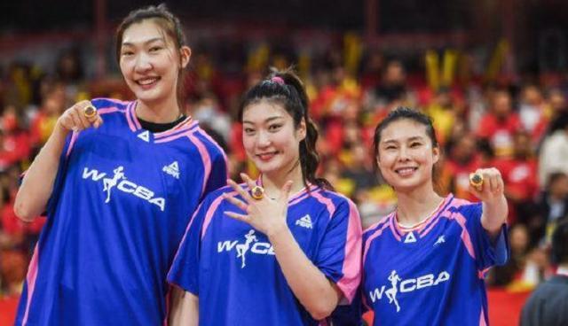 女篮夺冠主帅主力宣望官网__女篮冠军