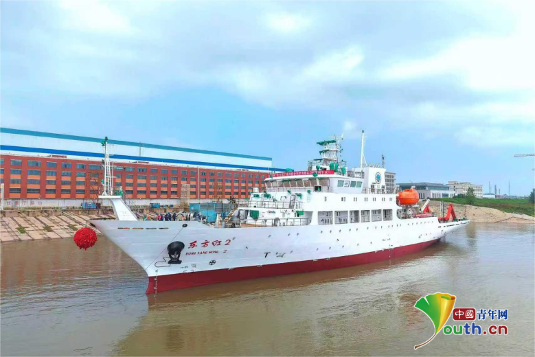 由武昌造船改造的“东方红2”海洋综合科学考察实习船。谢金谷 摄