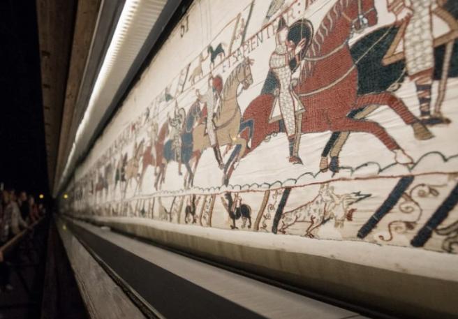 法国国宝“巴约挂毯” (图源:法媒)