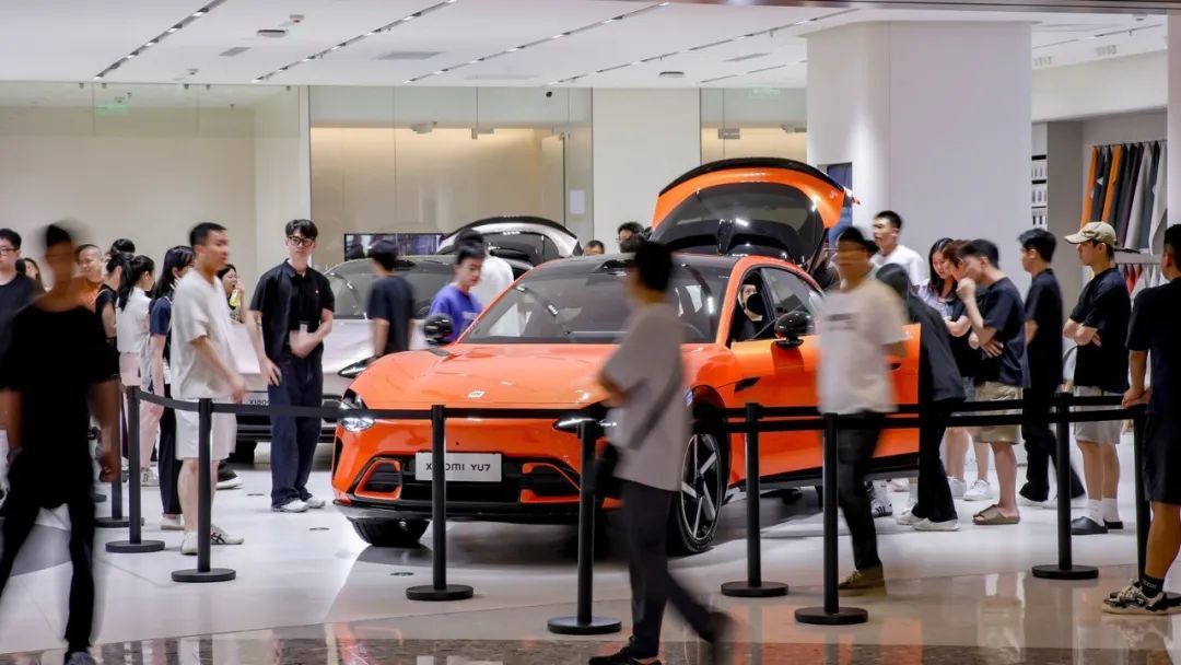 车企CEO,都在研究小米YU7