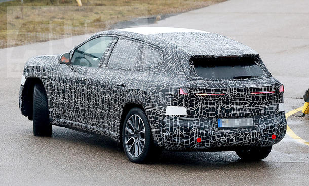 宝马的驾驶乐趣还能支棱多久?