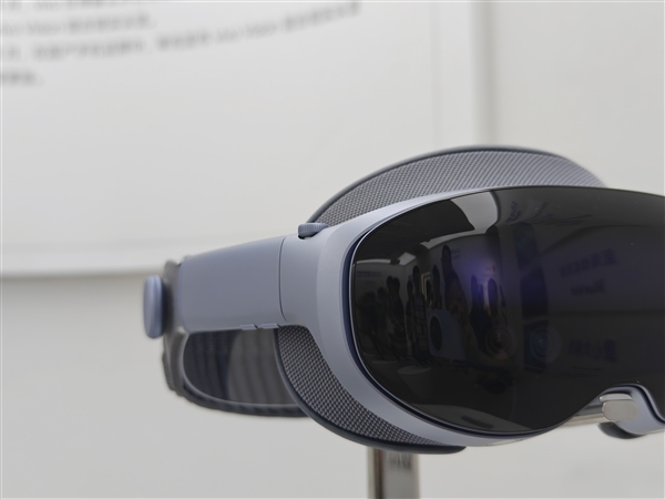 vivo Vision价格有望低于1万元:定价比苹果Vision Pro更激进