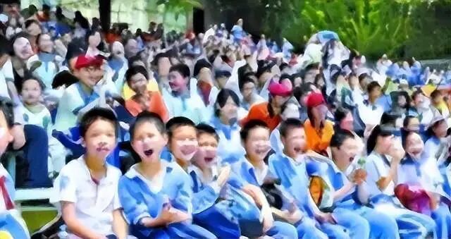 图源:广州日报 ▲5000名中小学生齐聚东部华侨城