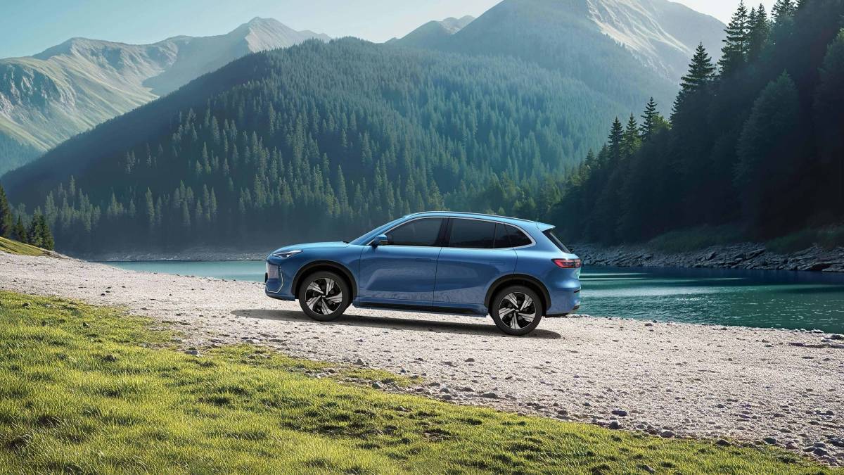 10.98 万起挑战比亚迪!新款吉利银河 E5 配置提升,价格不变