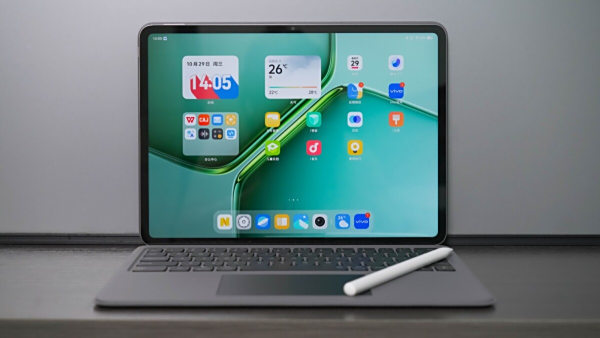 全场景体验无缝衔接!iQOO全家桶新品游戏办公皆全能