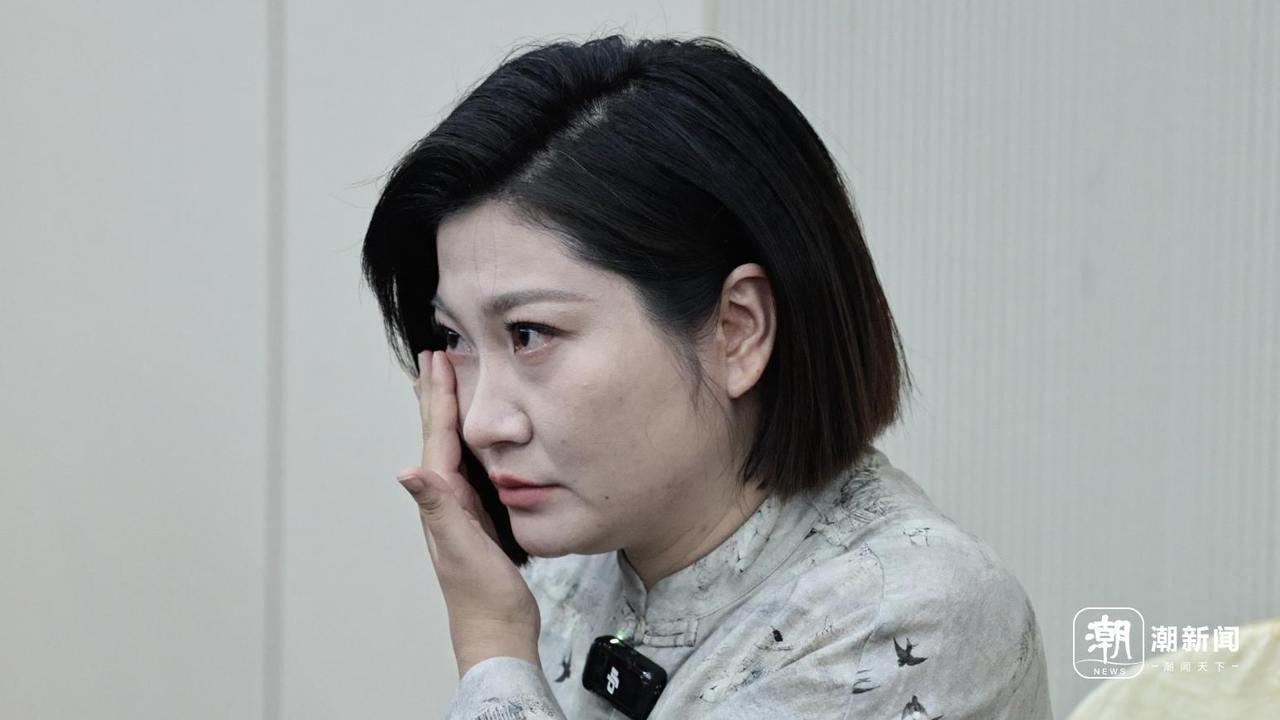 王暖暖說到激動(dòng)處落淚 潮新聞?dòng)浾?于詩奇 攝