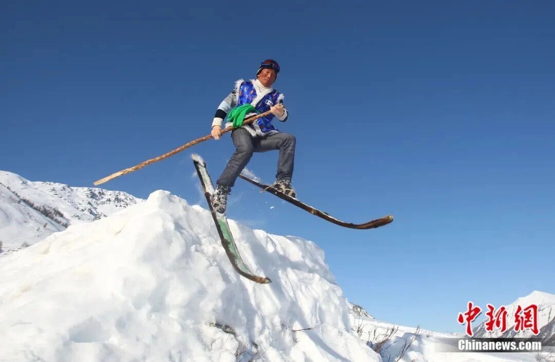 布尔津县禾木村的特色民俗活动。资料图 刘新摄